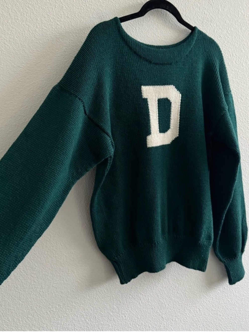 100% wool  sweater Dartmouth college vintage 1985 men’s varsity letter sweater.